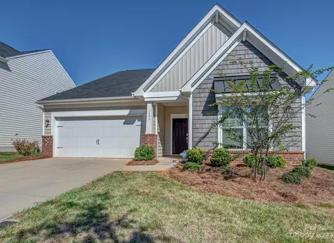 3406 Southern Red Oak Ln, Gastonia, NC 28056