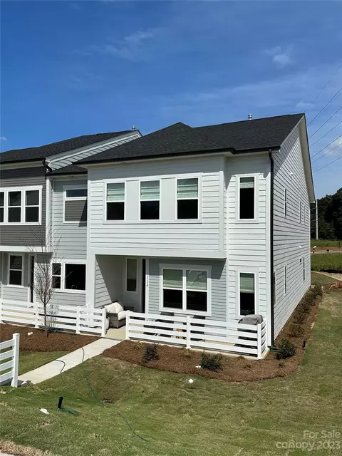114 Renny Aly, Charlotte, NC 28217