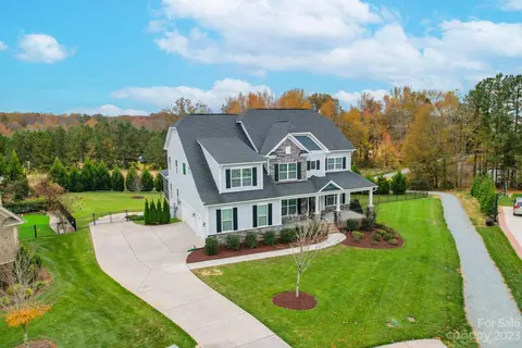 1225 Rosecliff Dr, Waxhaw, NC 28173