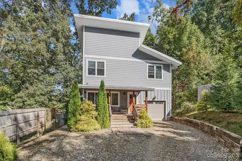6 Bostic Pl, Asheville, NC 28803