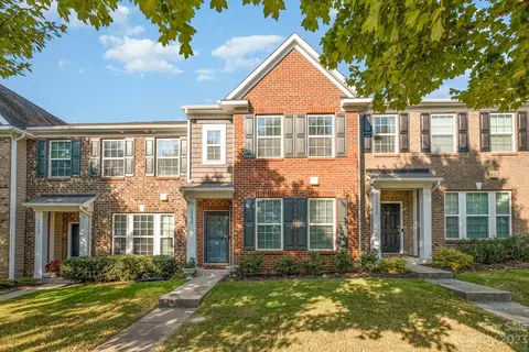 18431 The Commons Blvd, Cornelius, NC 28031
