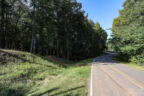 2900 Lakefront Dr, Belmont, NC 28012