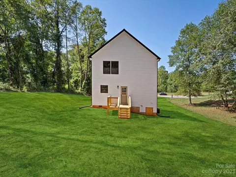 4524 Summit Cir, Conover, NC 28613 photo 28
