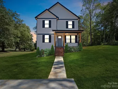 4524 Summit Cir, Conover, NC 28613 photo 2