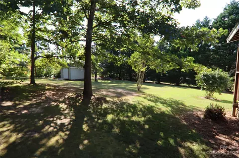 10737 Kingsview Dr, Davidson, NC 28036 photo 23
