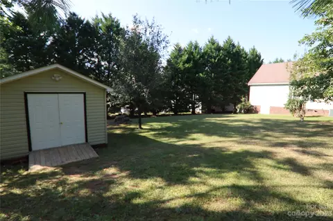 10737 Kingsview Dr, Davidson, NC 28036 photo 25