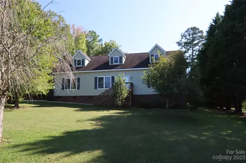 10737 Kingsview Dr, Davidson, NC 28036