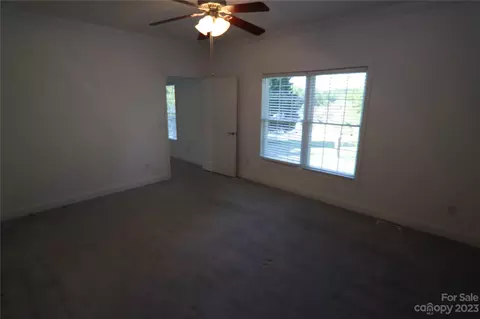 10737 Kingsview Dr, Davidson, NC 28036 photo 16