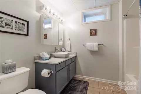 Bath - 341 Herbert Page Rd, Tryon, NC 28782 photo 3 of 3