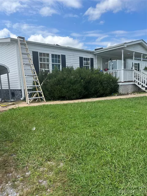199 Crosscreek Ln, Gaffney, SC 29340