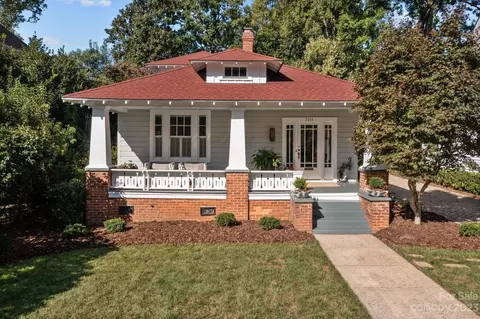 2214 Westminster Pl, Charlotte, NC 28207