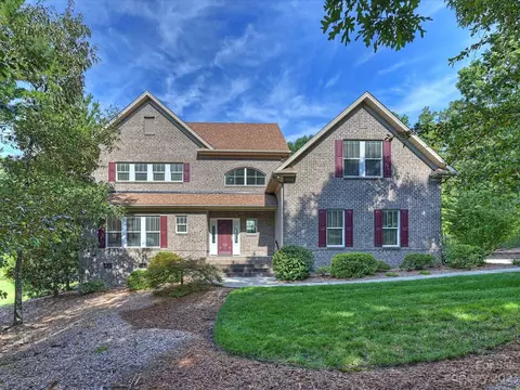 1024 James Madison Dr, Weddington, NC 28104