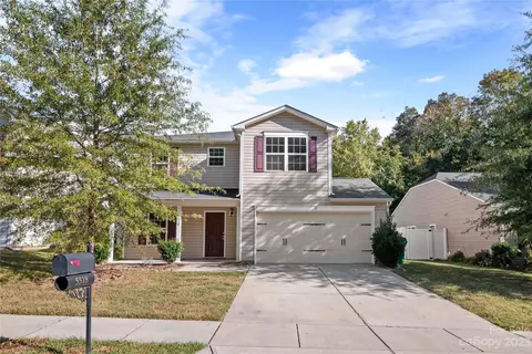5518 Lee Marie Ln, Charlotte, NC 28269