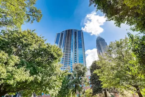 210 Church 1906 St #1906, Charlotte, NC 28202