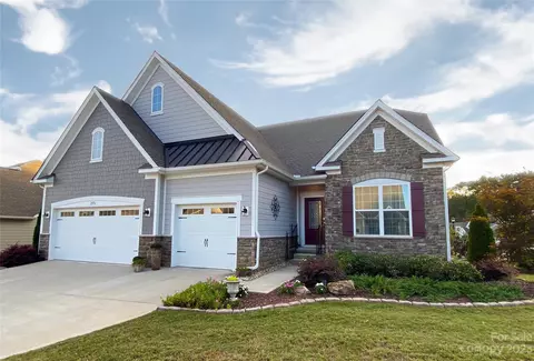 2036 Acadia Falls Ln, Lancaster, SC 29720