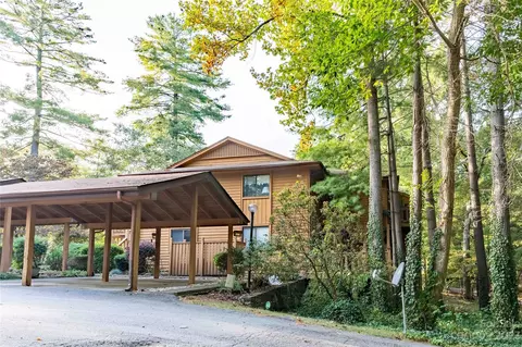 521 Courtwood 3 Ln #3, Hendersonville, NC 28739