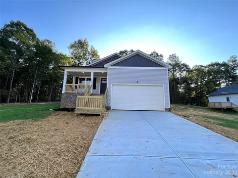 2219 Country Club Dr, Lancaster, SC 29720
