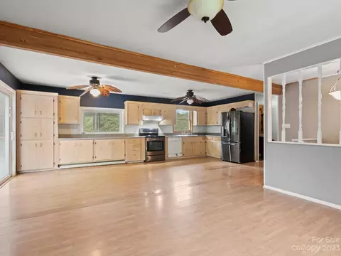 98 Pinecrest Dr, Alexander, NC 28701 photo 6