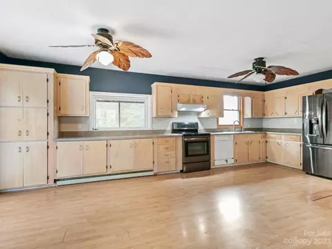 98 Pinecrest Dr, Alexander, NC 28701 photo 7