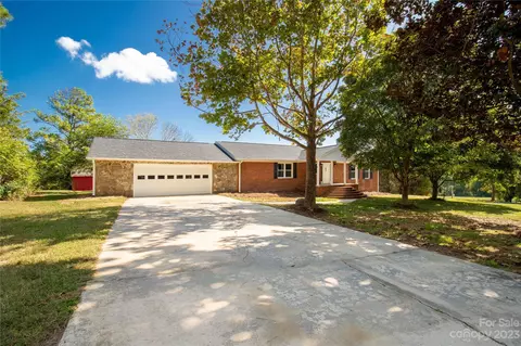 3088 Propst Rd, Clover, SC 29710 photo 4