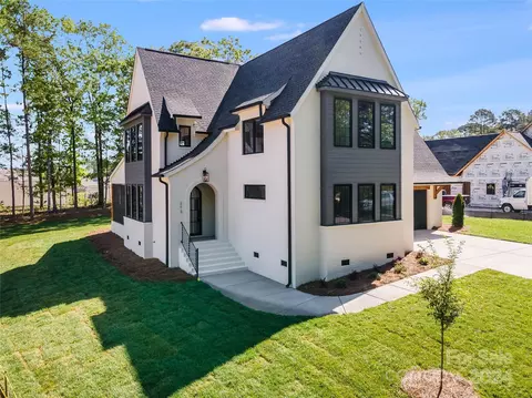 213 Horseshoe Lake Rd, Mount Holly, NC 28120