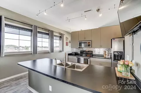 360 Exchange 208 St #208, Concord, NC 28027