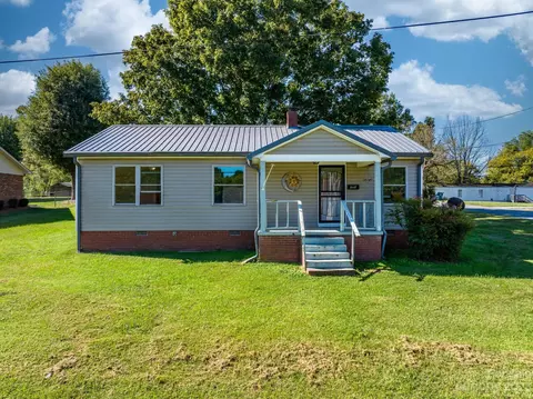 802 E Klutz St, Maiden, NC 28650 photo 18