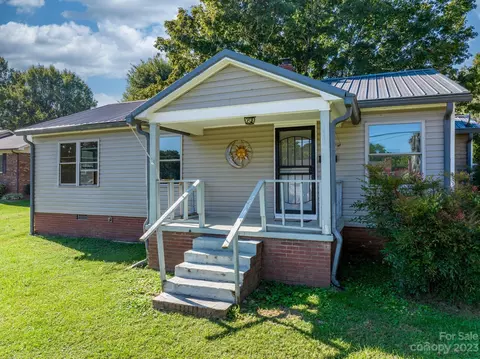 802 E Klutz St, Maiden, NC 28650 photo 17