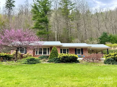 11560 Nc 209 Hwy, Hot Springs, NC 28743