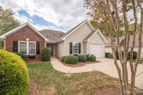105 Keswick Ln, Mooresville, NC 28117