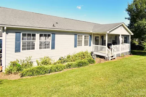 118 Victorian Meadows Dr, Candler, NC 28715