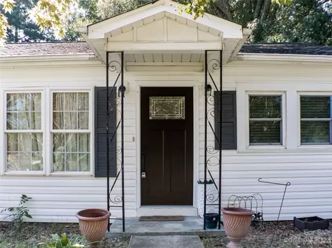 203 Cabarrus St, Stanfield, NC 28163
