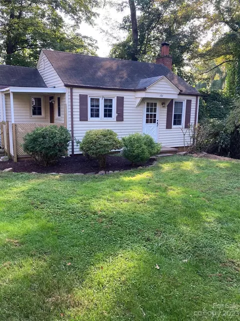 101 Raleigh Rd, Asheville, NC 28803