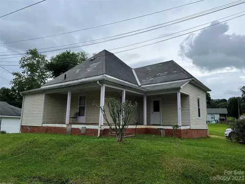 150 Hoyle St, Marion, NC 28752