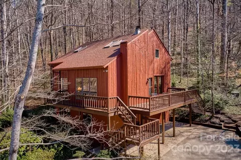 331 Chalet Rd, Lake Lure, NC 28746