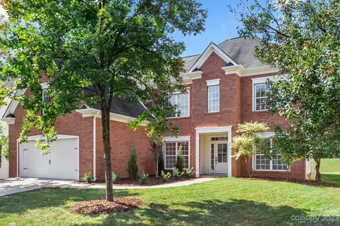 6209 Castlecove Rd, Charlotte, NC 28278