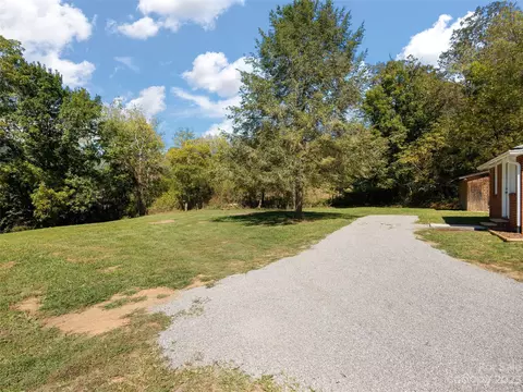 146 Sellers Rd, Clyde, NC 28721 photo 21