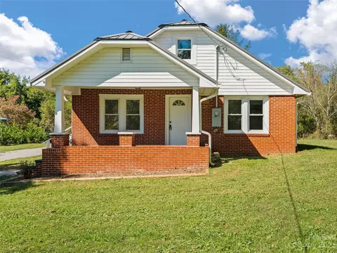 146 Sellers Rd, Clyde, NC 28721 photo 2