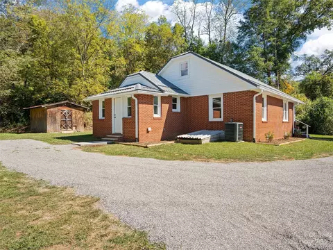 146 Sellers Rd, Clyde, NC 28721 photo 20