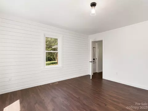 146 Sellers Rd, Clyde, NC 28721 photo 8
