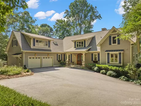 455 Avery Creek Rd, Arden, NC 28704