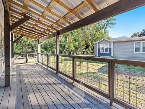151 Brookside St, Clyde, NC 28721 photo 5