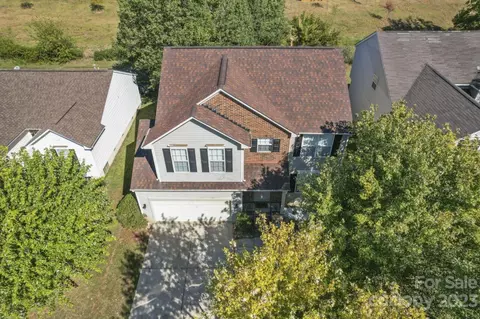 1040 Meadowbrook Ln, Concord, NC 28027