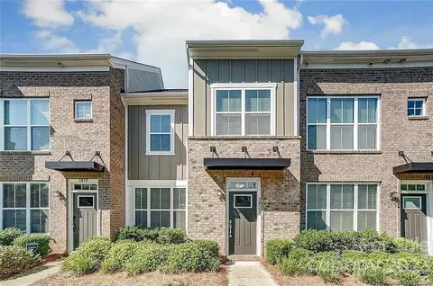 3823 Willow Green Pl, Charlotte, NC 28206