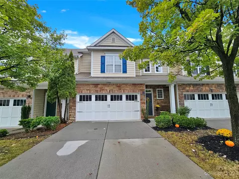 11044 Lucky Horseshoe Ln, Charlotte, NC 28277