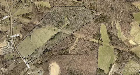 1131 Long Branch Rd, Grover, NC 28073