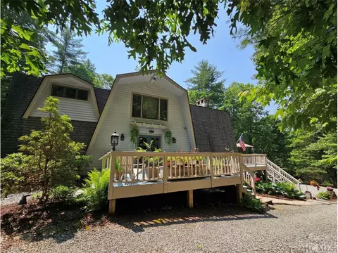 336 S East Shore Dr, Lake Toxaway, NC 28747