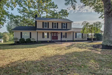 1119 Lake Houser Rd, Mooresboro, NC 28114