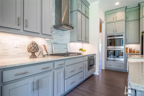 126 Riverstone Dr, Davidson, NC 28036