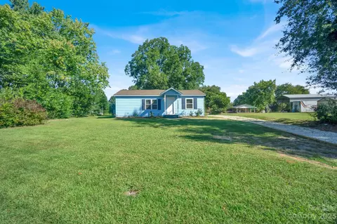 3331 NE Spencer Rd, Conover, NC 28613 photo 2